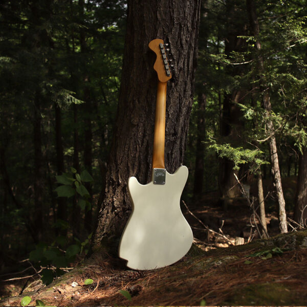 Pinhey White - Image 11