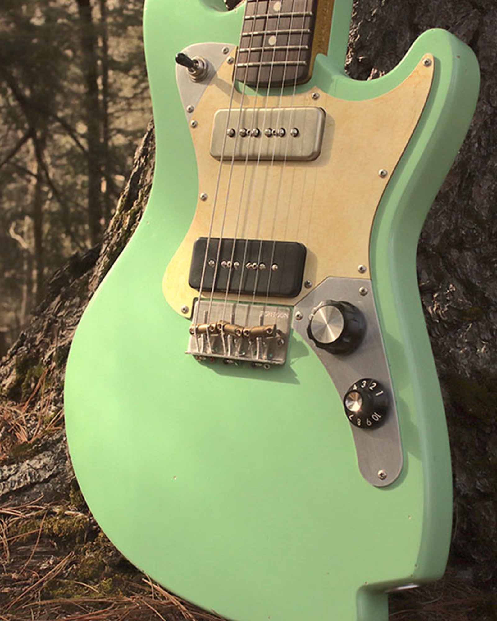 Hog’s Back Green Lewis Guitar